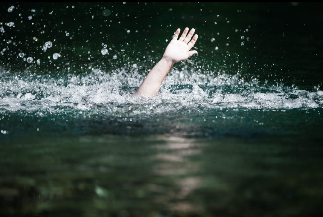 تخار کې یوې مېرمنې ځان او درې اولادونه وژلي