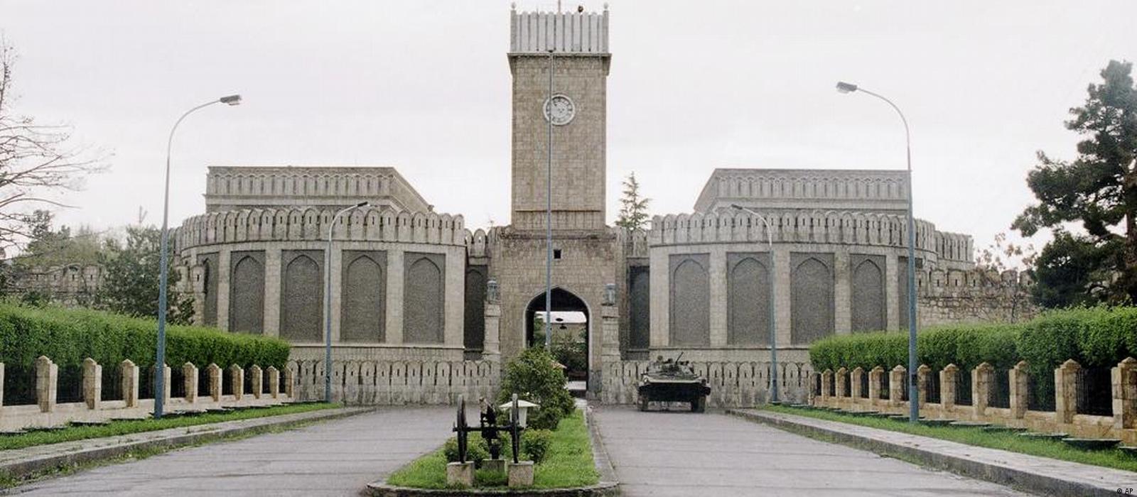سیاسي مرسیتیال: سیاسي انزوا کې نه؛ بلکې د پراخ تعامل په درشل کې یوو