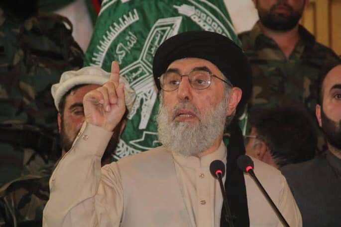 حکمتیار: حکومت به د پرچمیانو پر برخلیک اخته کړو.