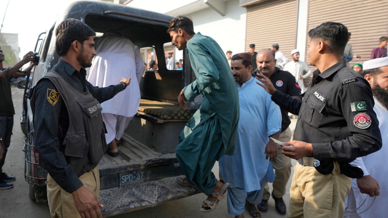 د بښنې نړیوال سازمان: پاکستان دې د افغان کډوالو د جبري اېستلو لړۍ ودروي