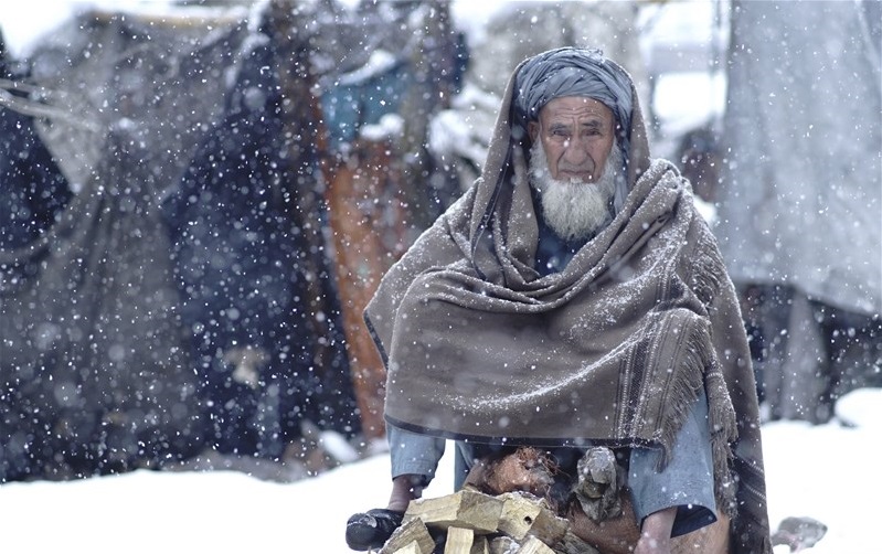 هېواد کې د یخنۍ له کبله د مړو شمېر ۱۰۴ کسانو ته پورته شو