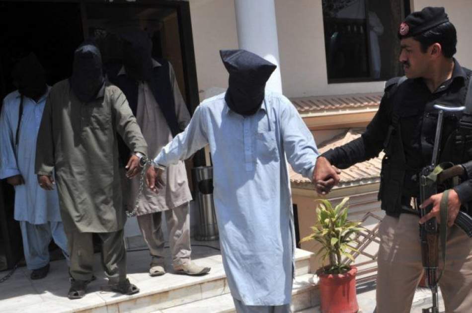 پاکستان کې د افغانانو د نیولو دوام؛ م،م: دا بهیر دې سملاسي ودرول شي