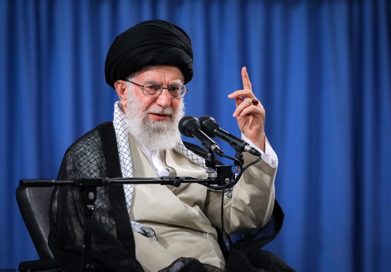 خامنه‌يي: امریکا سره زمونږ ستونزې د حل وړ نه دي